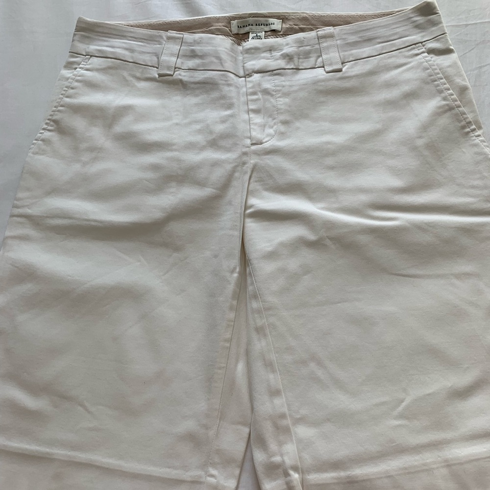 EUC! Banana Republic Cotton Short